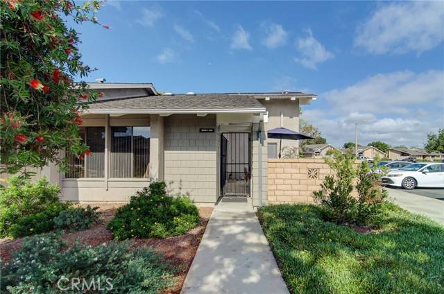 Huntington Beach, CA 92646,8565 Larkhall CIR 802C