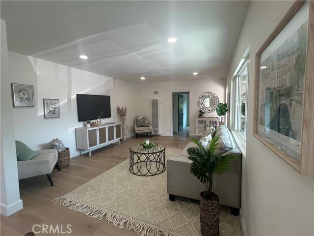 Torrance, CA 90502,23108 Meyler