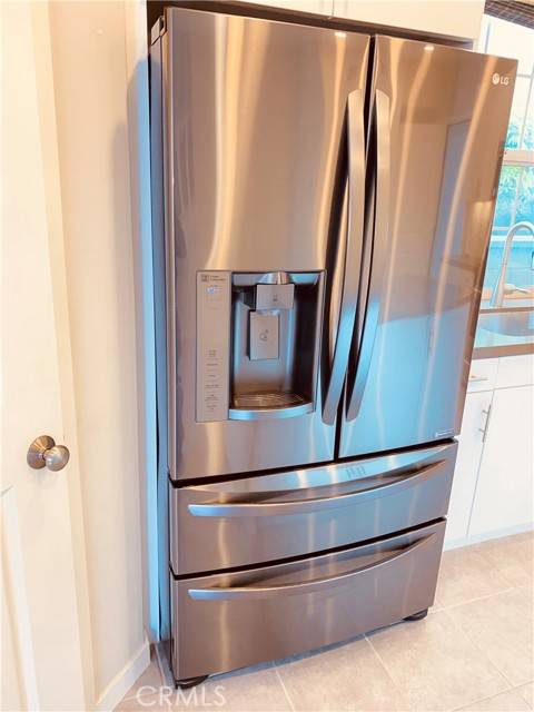 Irvine, CA 92620,64 Bronze Leaf