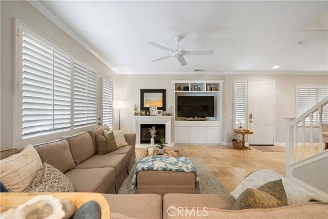 Valencia, CA 91355,28022 Serra LN