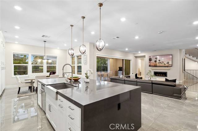 Irvine, CA 92618,56 Claudius CT