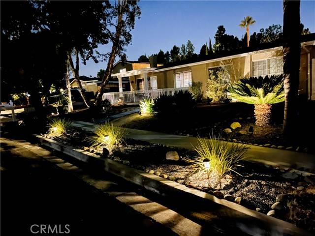 Chatsworth, CA 91311,9602 Gierson