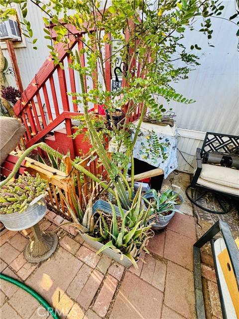 Apple Valley, CA 92308,22325 US Hwy 18 32