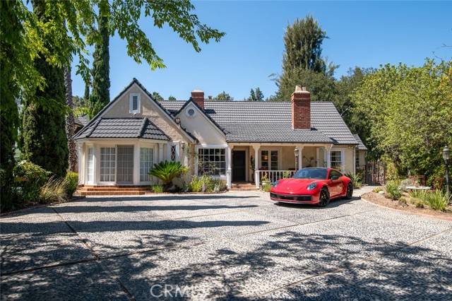 Glendale, CA 91207,1535 Royal BLD