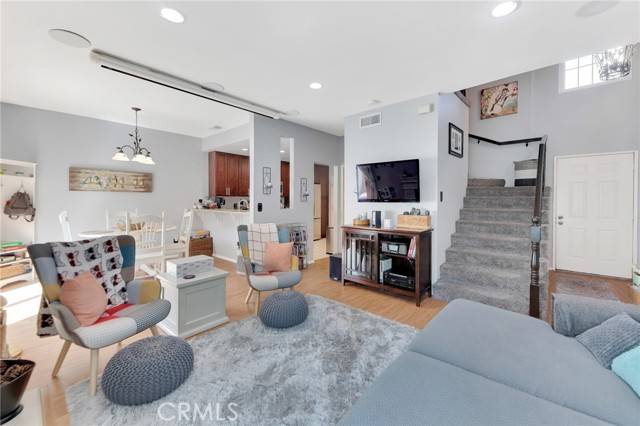 Saugus, CA 91350,28123 Bobwhite CIR 104