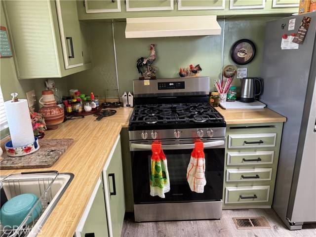 San Jacinto, CA 92582,209 Flora VIS