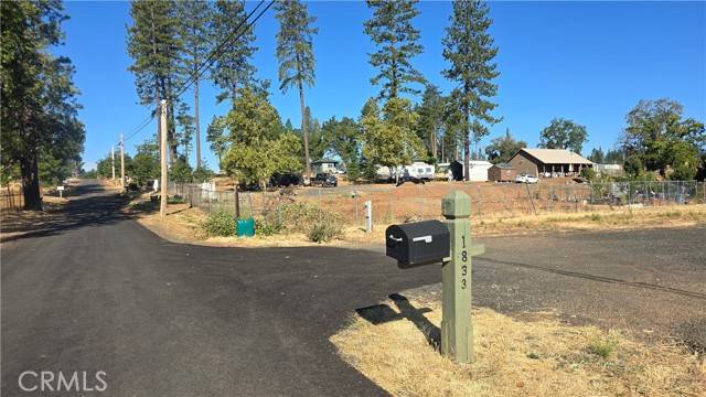 Paradise, CA 95969,1833 Stark LN