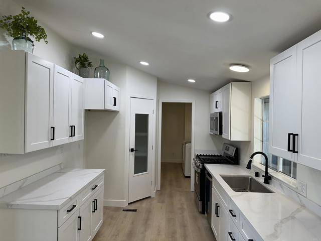 Vista, CA 92083,1333 Olive AVE 54