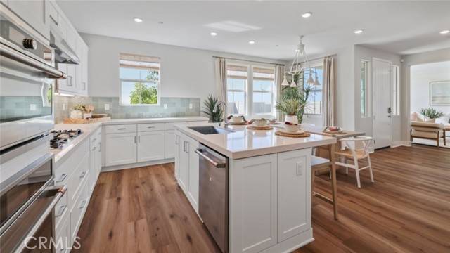 Camarillo, CA 93010,732 Edward Scholle DR