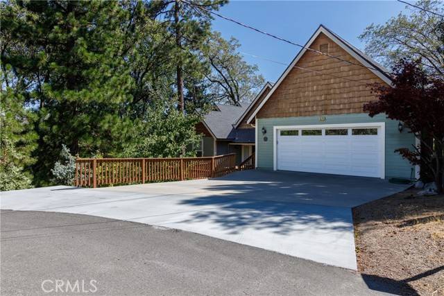 Lake Arrowhead, CA 92352,929 Lucerne LN