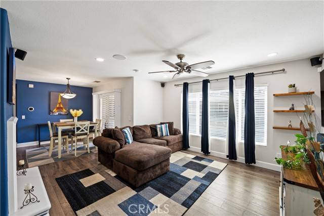 Saugus, CA 91350,19347 Laroda LN