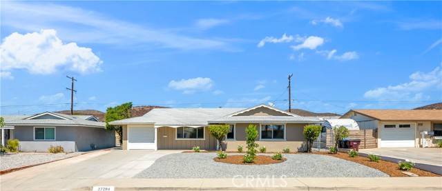 Menifee, CA 92586,27294 Pinehurst RD