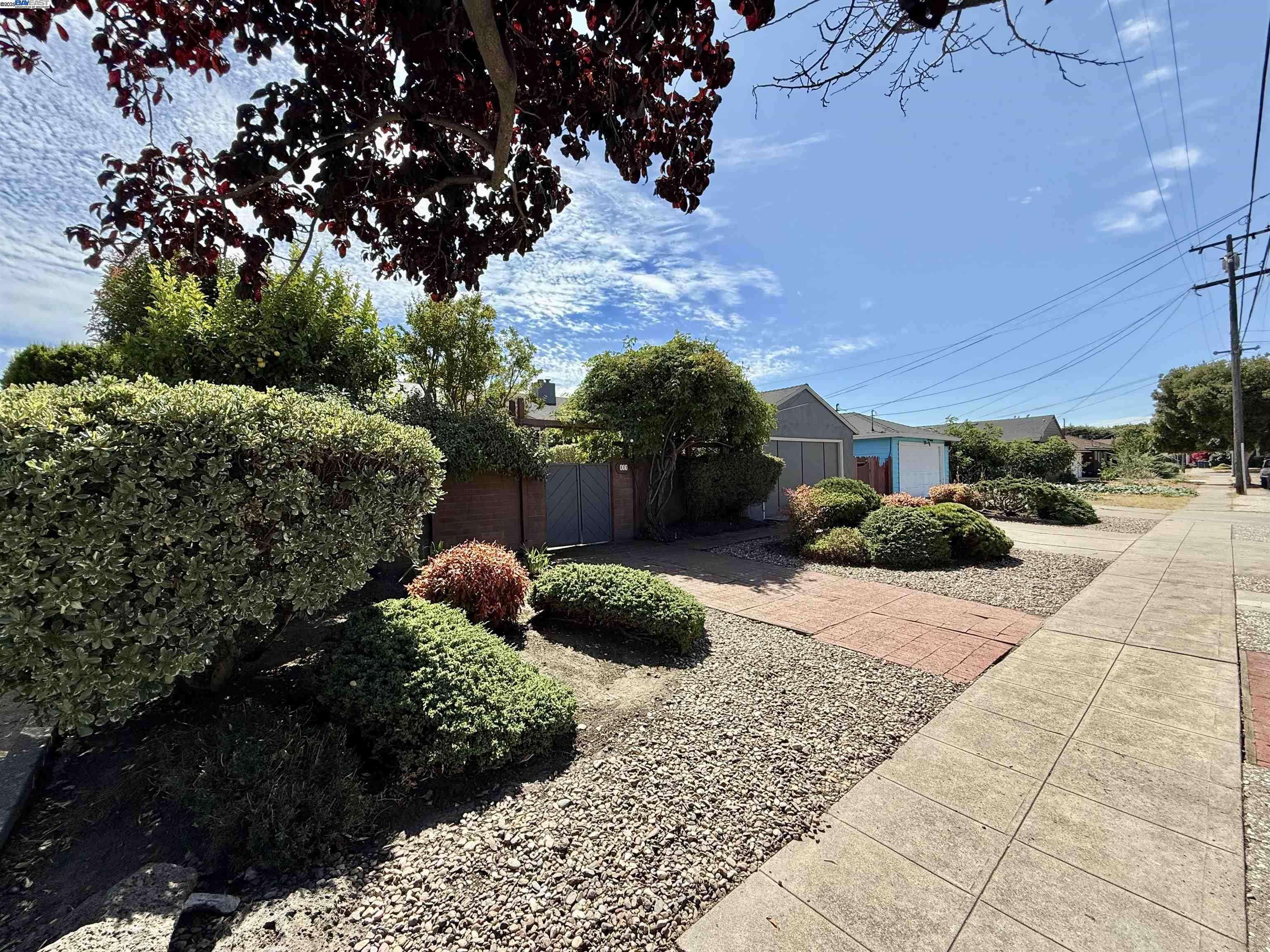 San Leandro, CA 94577,851 Kenyon Ave