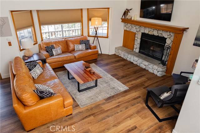 Lake Arrowhead, CA 92352,884 Grass Valley RD