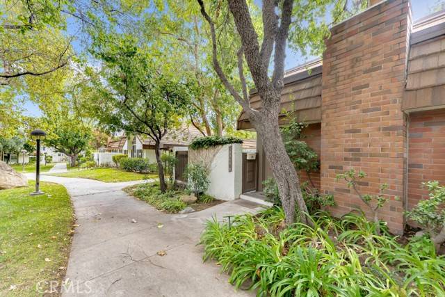 Chatsworth, CA 91311,10044 Larwin AVE 8