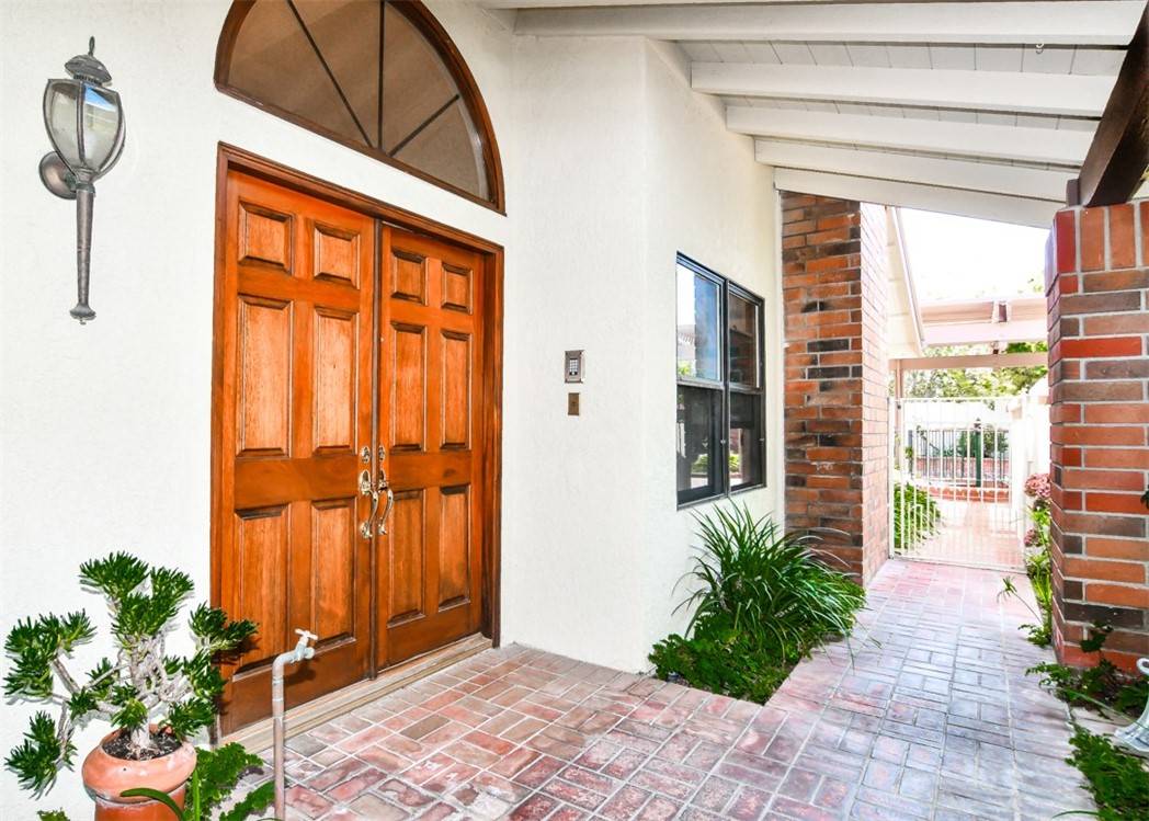 Corona Del Mar, CA 92625,5 Maritime