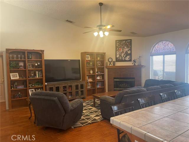 Helendale, CA 92342,26768 Hitching Post