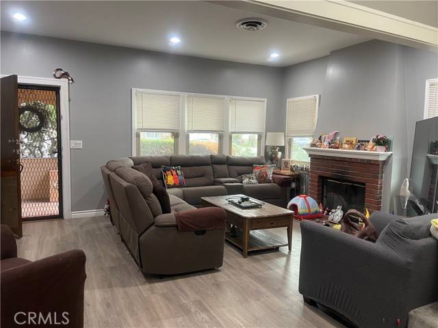 Arcadia, CA 91006,20 E Floral