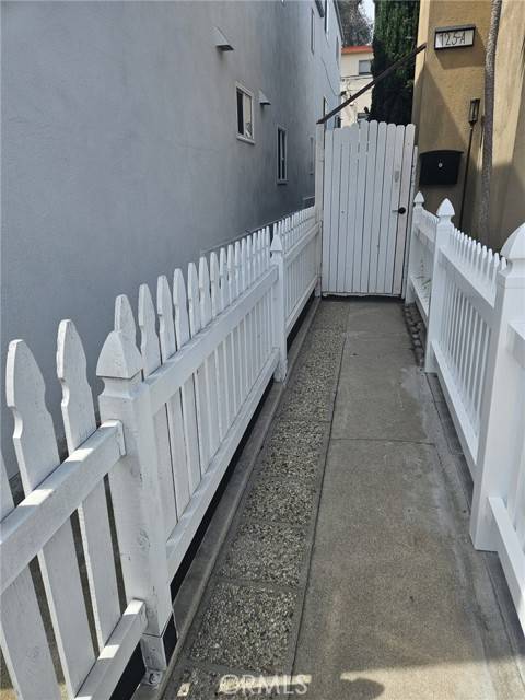 Long Beach, CA 90803,125 unit A Bennett AVE