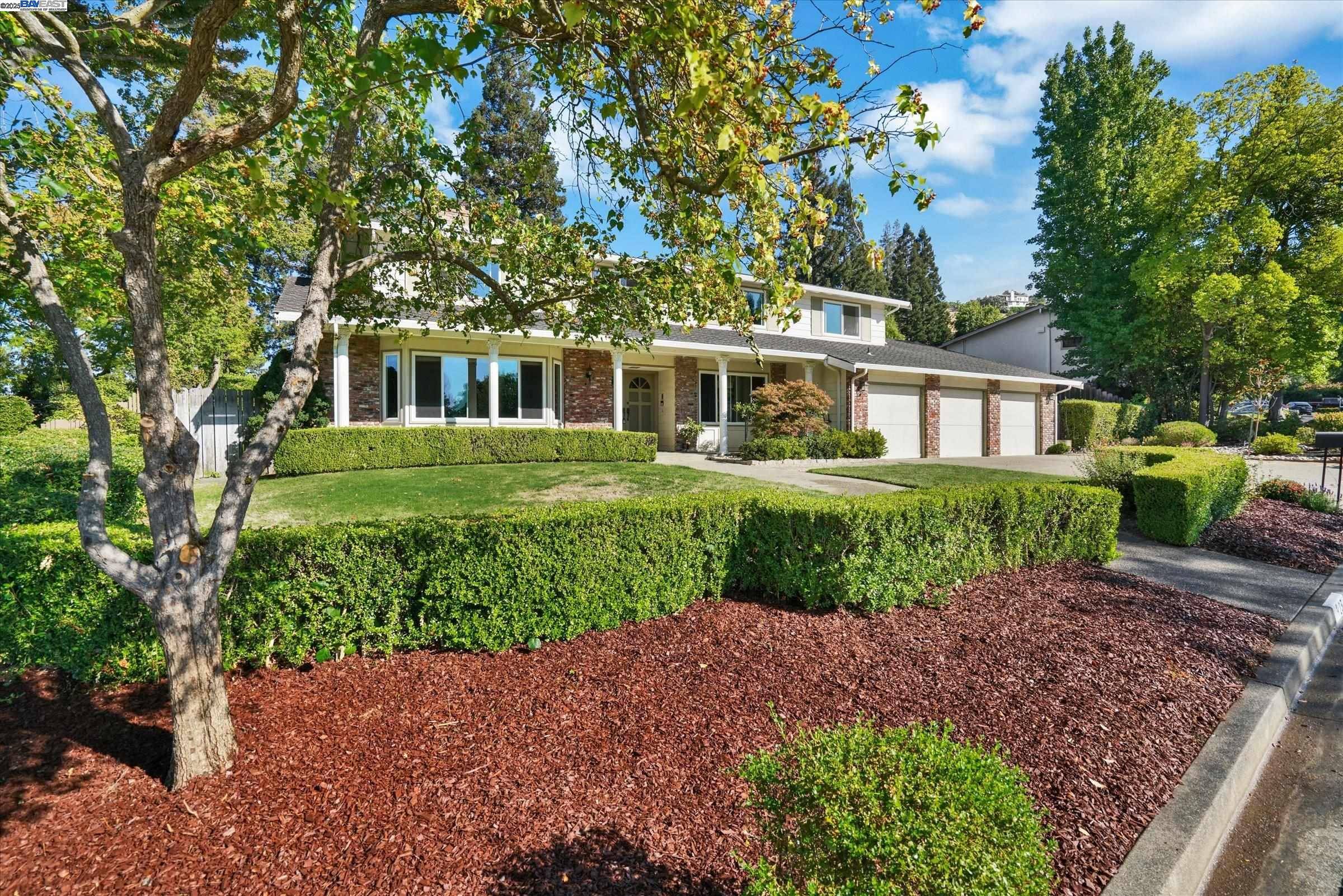 Alamo, CA 94507,23 Tracy Ct