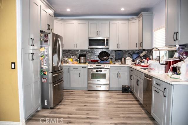 Highland, CA 92346,7354 Harding CT