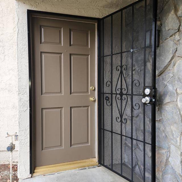 Ventura, CA 93003,1621 Squirrel LN