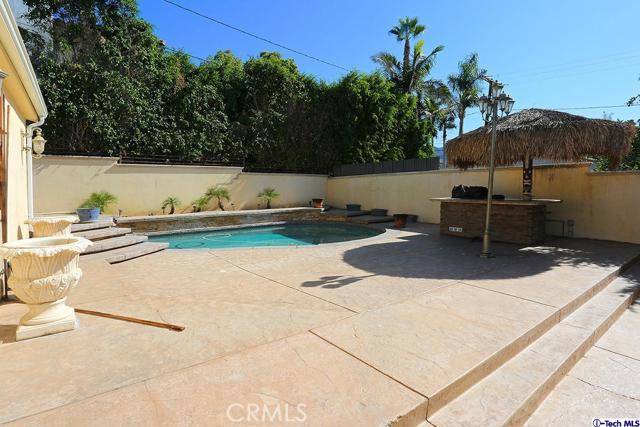 Burbank, CA 91501,430 N Bel Aire DR