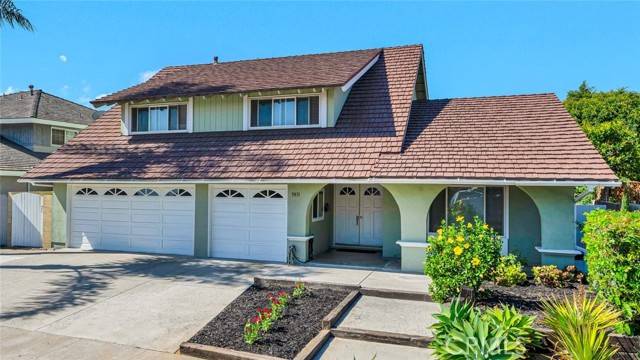 Westminster, CA 92683,9831 Cloverdale AVE