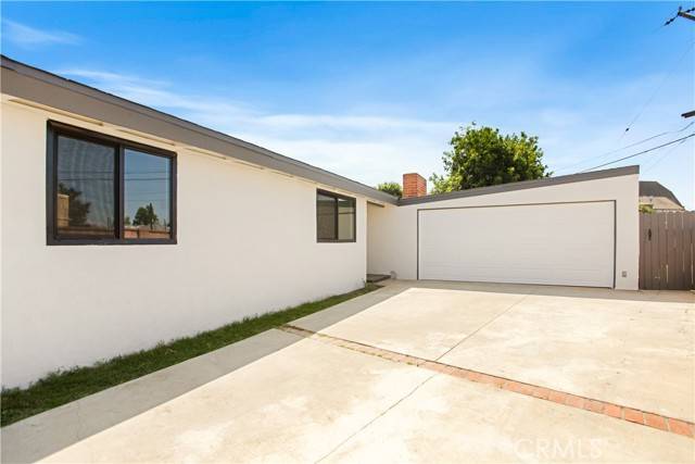 Whittier, CA 90605,14042 Hawes