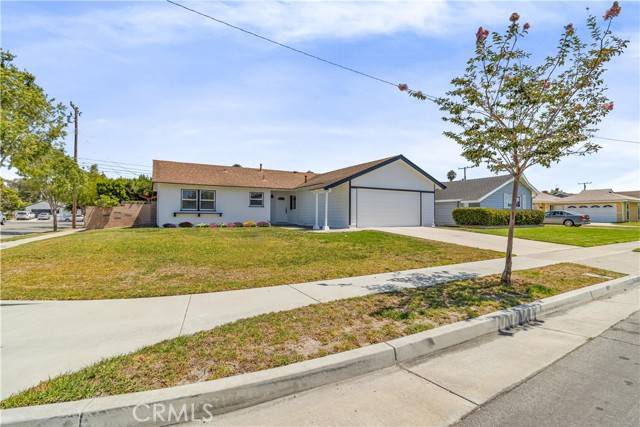 Huntington Beach, CA 92649,16102 Ballad LN