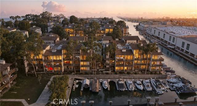 Long Beach, CA 90803,7124 Marina Pacifica