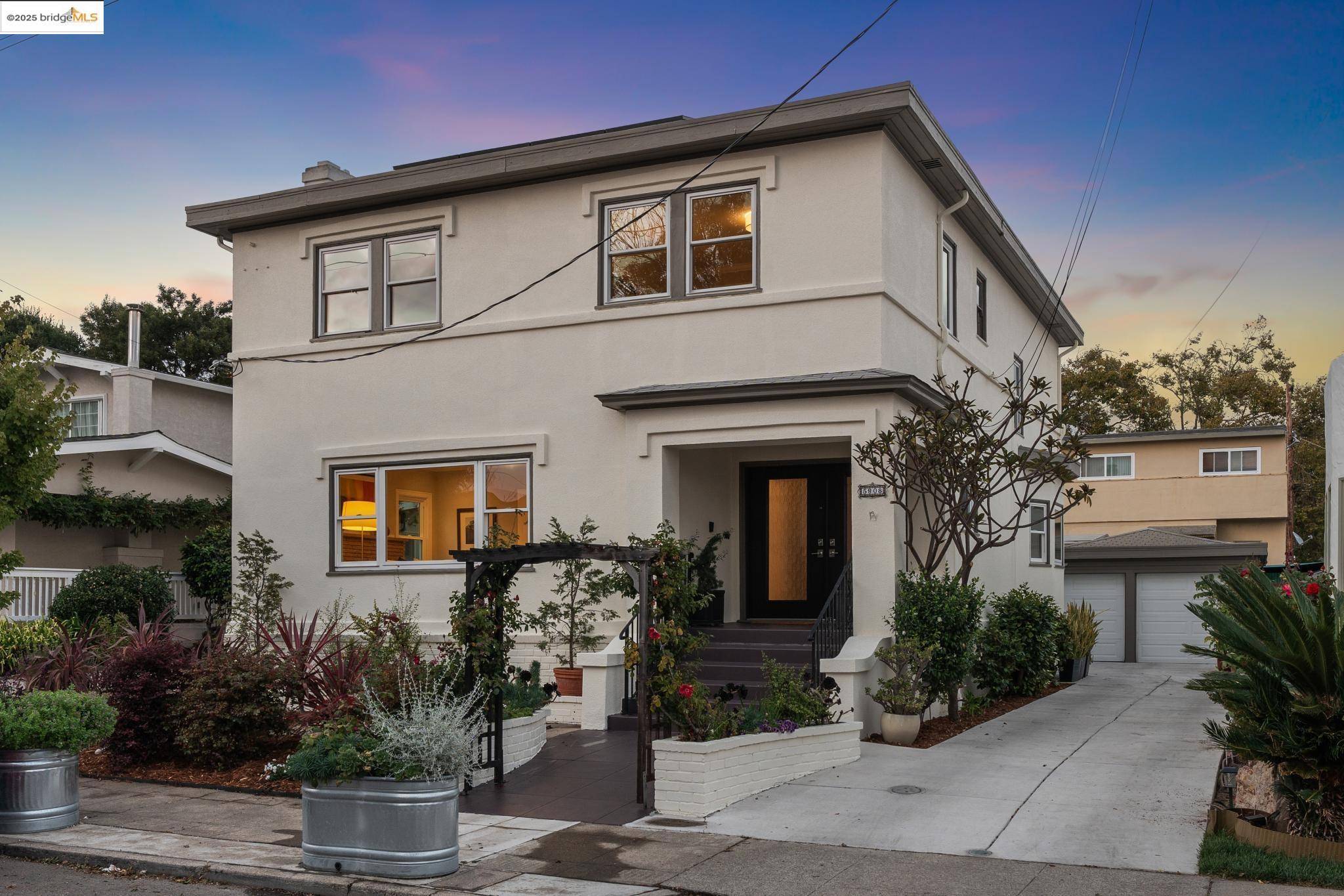 Oakland, CA 94605,5808 Fleming Ave