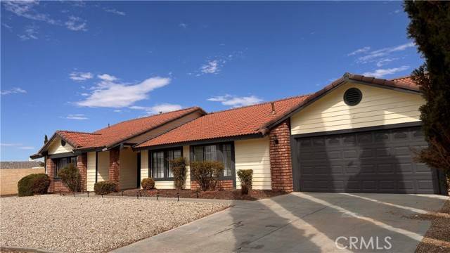 Apple Valley, CA 92308,13677 Ivanpah