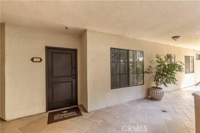 Los Angeles, CA 90049,11681 Darlington