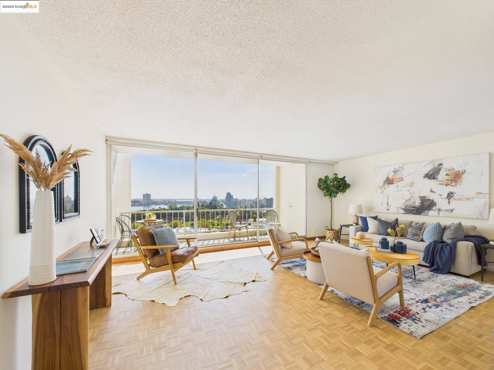 Oakland, CA 94610,320 Lee St 1002