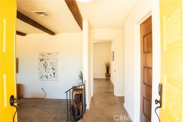 Yucca Valley, CA 92284,9163 Joshua LN