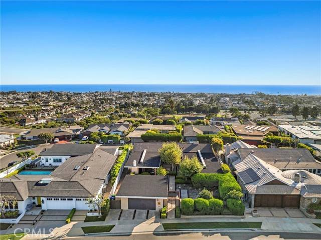 Corona Del Mar, CA 92625,2915 Pebble DR