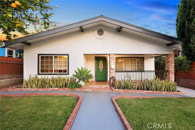 Los Angeles, CA 90065,2812 silver ST