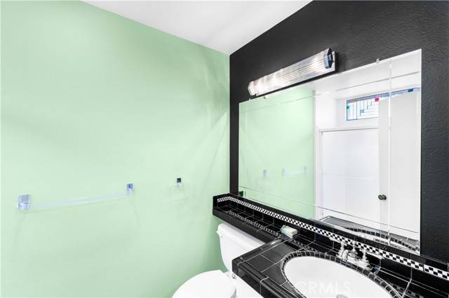 Northridge, CA 91324,10126 Reseda 121