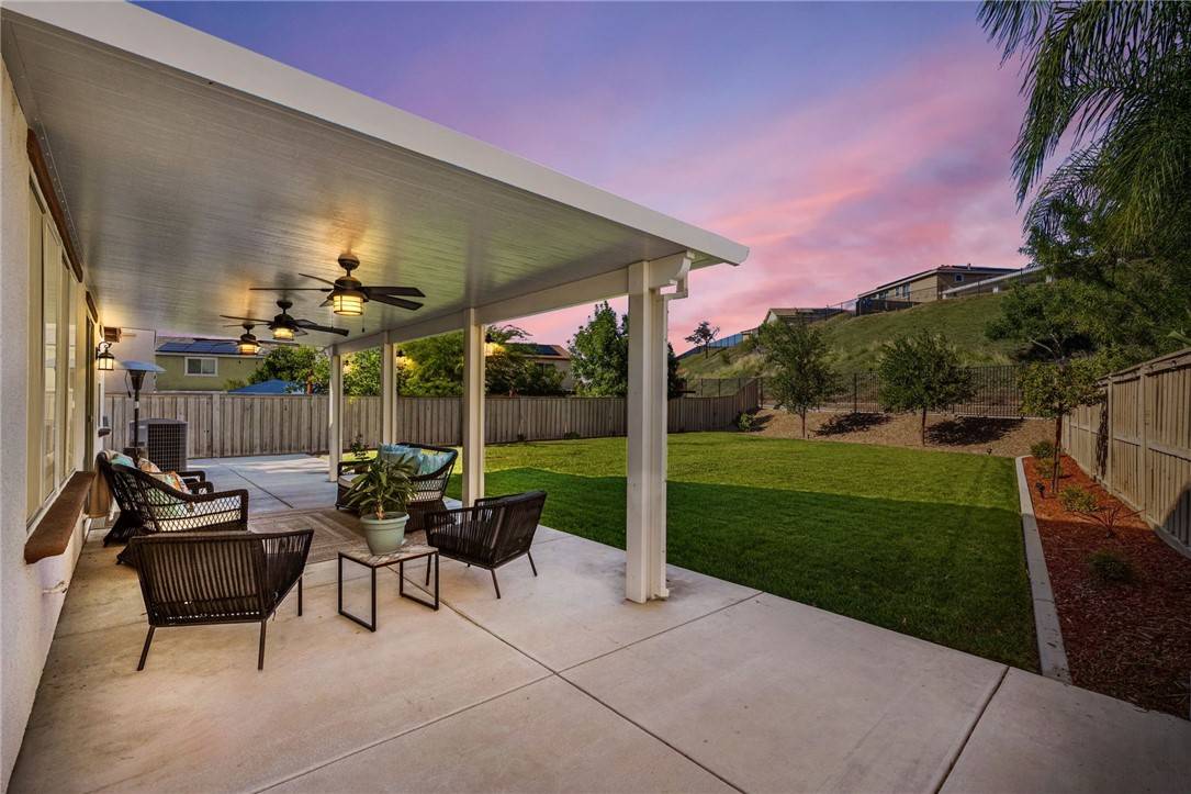 Lake Elsinore, CA 92532,34162 34162 Camelina