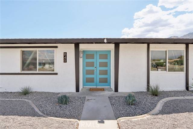 Palm Springs, CA 92262,845 W Gateway DR
