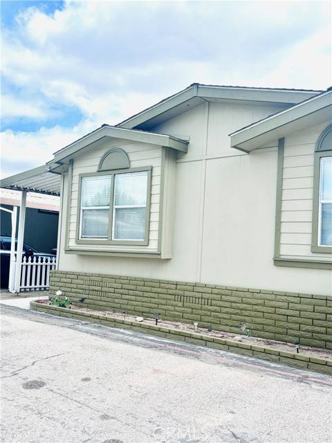 Fontana, CA 92335,17377 Valley 19