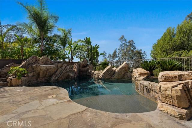 Trabuco Canyon, CA 92679,21405 Vista DR