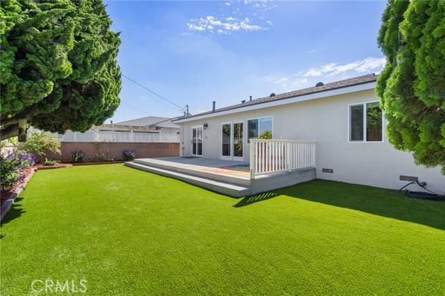 Torrance, CA 90503,3209 W Carson ST