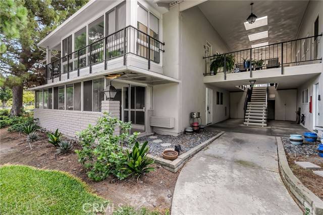 Laguna Woods, CA 92637,2277 W Via Mariposa B