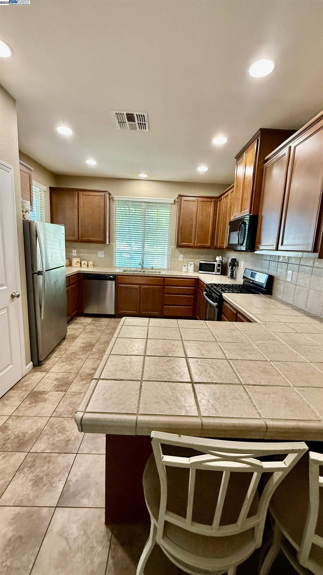 Manteca, CA 95337,1431 PACO WAY