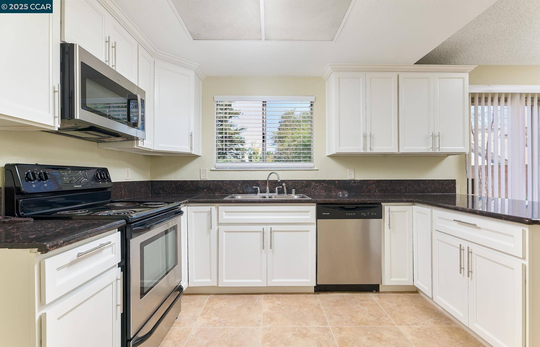 Sacramento, CA 95823,5385 Bamford Dr