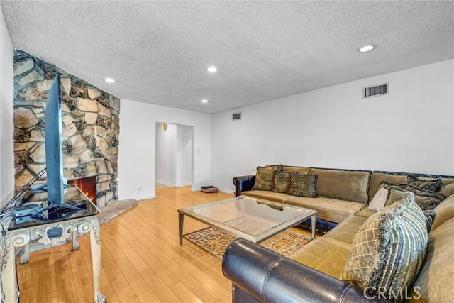 North Hollywood, CA 91605,7628 Bluebell