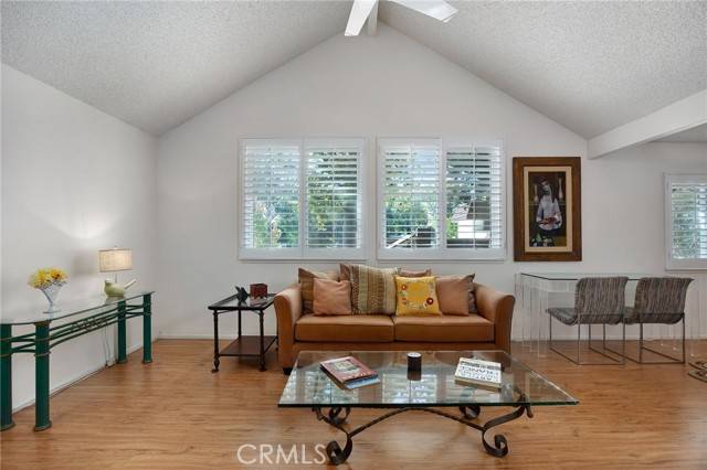 Chatsworth, CA 91311,10541 Larwin AVE 1