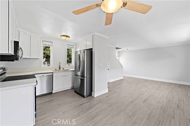 Laguna Beach, CA 92651,2037 S Coast 11